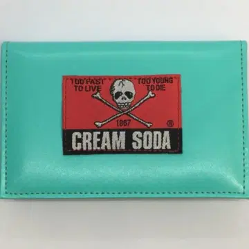 크림 소다 패스 케이스 미사용 새상품