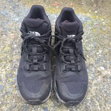 THE NORTH FACE VECTIV 28cm