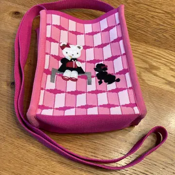 파밀리아 마몽에피유 포쉐트 니트 포쉐트