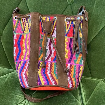 새상품급 STELA9 숄더백 스웨이드 자수