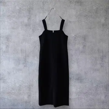 새상품급 어반 리서치 백 오픈 살로펫 원피스