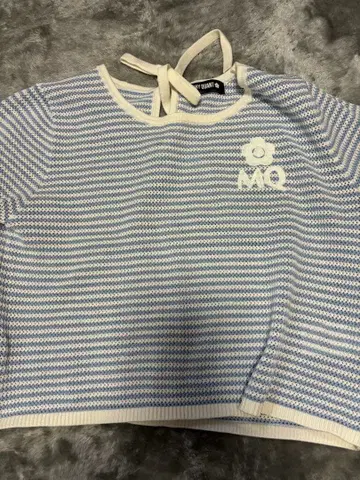 마리퀀트 리본 포함 스트라이프 스웨터