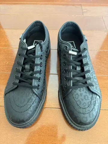 VANS 블랙 레오파드 무늬 여성용 스니커즈