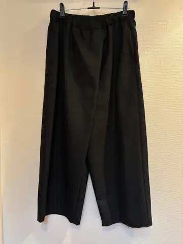 미즈이로 인드 랩 라이크 이지 팬츠 블랙