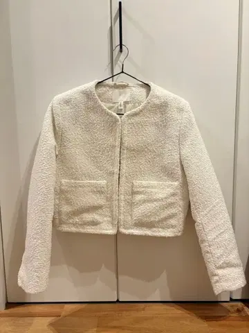 H&M 화이트 노카라 자켓 M 사이즈