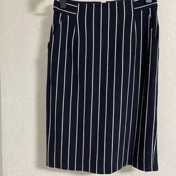 PINKY&DIANNE 네이비 스트라이프 타이트 스커트