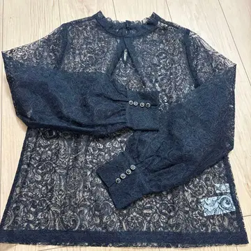 Lily Brown 블랙 레이스 블라우스