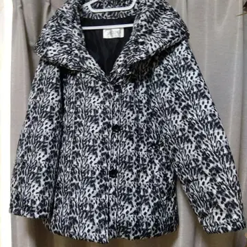 레오파드 무늬 테일러드 자켓