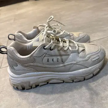 AKIIICLASSIC 스니커즈 화이트