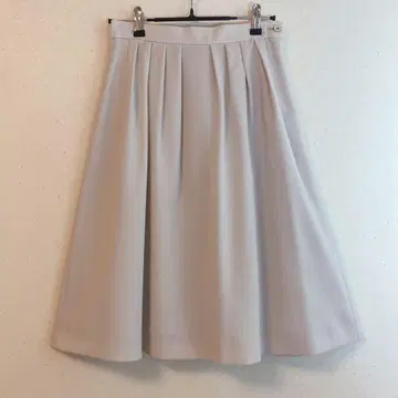 [애니시스] (S) 애니시스 턱 플레어 스커트 무릎 기장 라이트 베이지