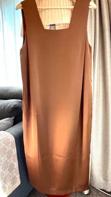 브라운 슬리브리스 롱 원피스