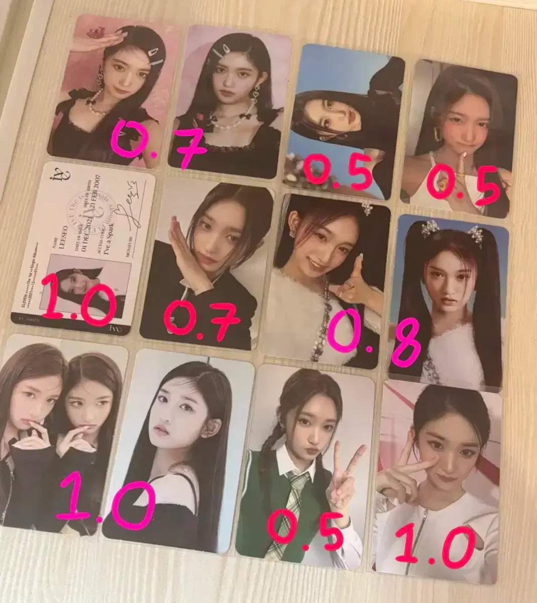 Selling Ive Leeseo photocard