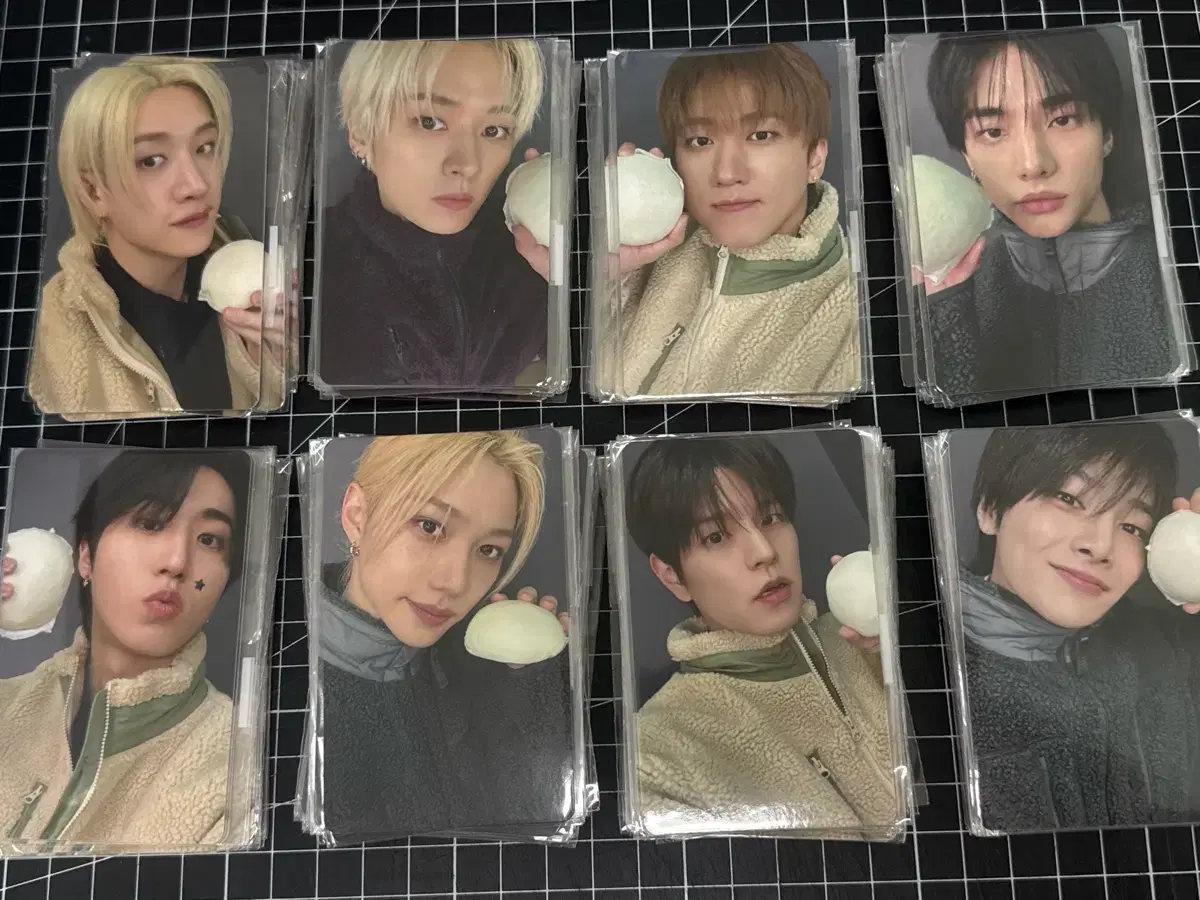 Stray Kids Do It Pre-listening Poca OT8 Lowest Price on Bunjang