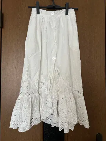 Tnewties 화이트 플레어 스커트