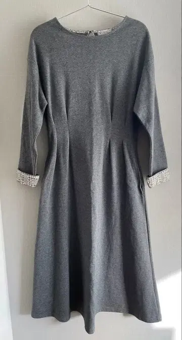 애프터눈 티 그레이 원피스