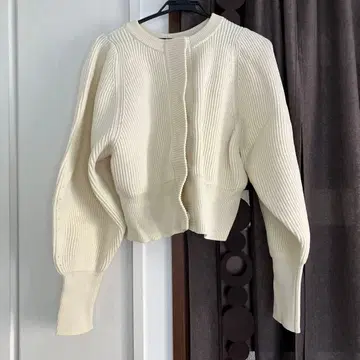 새상품 KBF 아이보리 가디건