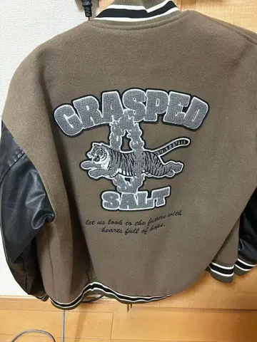 Circus Tiger 바시티 자켓 자켓