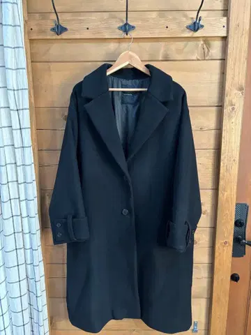 지나시스 블랙 블랙 체스터 코트