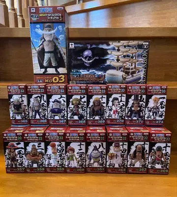 [미개봉 새상품] 원피스 월드 콜렉터블 피규어 흰 수염 해적단 모비딕