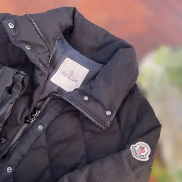 MONCLER 블랙 다운 자켓