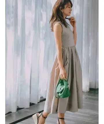 셀포드 CELFORD 하프 지퍼 니트 도킹 원피스 38