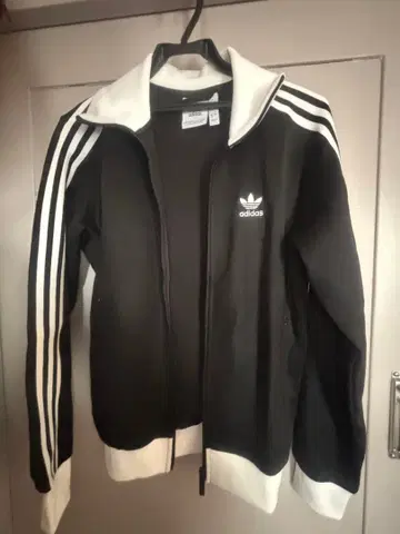 adidas 트랙 자켓 블랙 XS