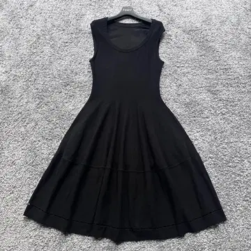 폭시 40 블랙 니트 원피스