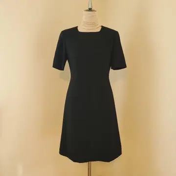 예복 블랙 반팔 A라인 원피스