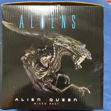 에이리언 피규어