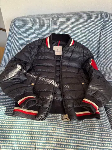 MONCLER 블랙 다운 자켓