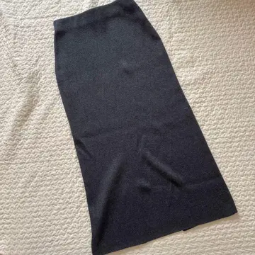 새상품급 스픽 앤 스팬 라메 리브 니트 타이트 스커트 36