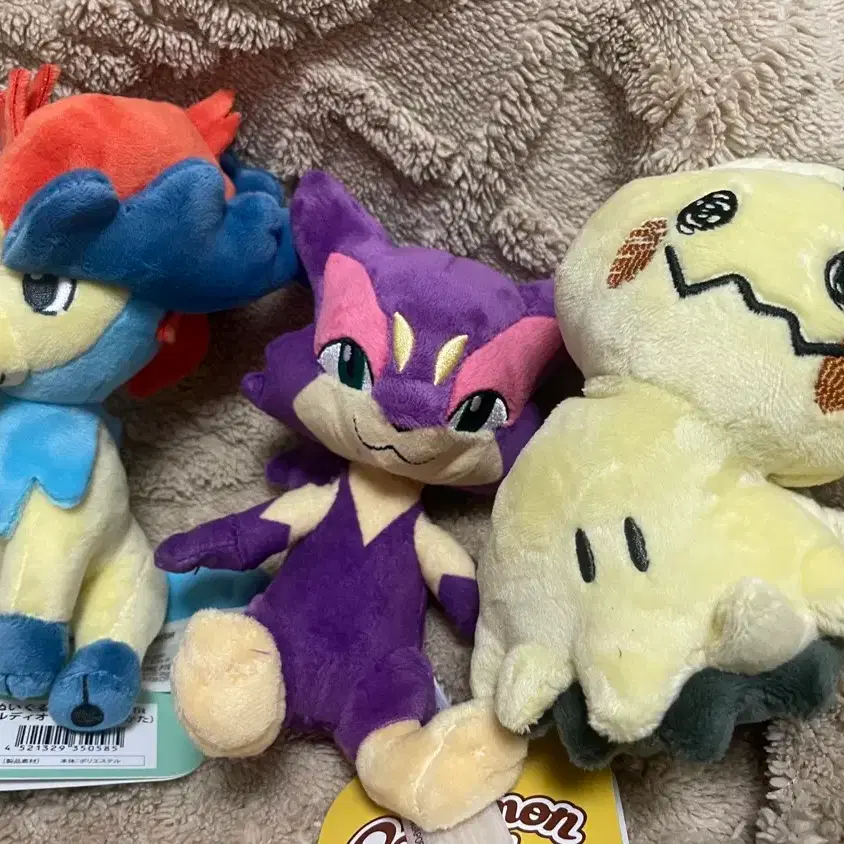 Pokemon Mimikyu, Meowth, Keldeo fit doll sell