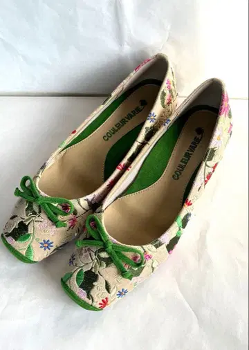 크롤 발리에 COULEUR VARIE 펌프스 리본 꽃 자수 23