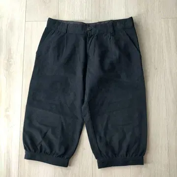 A.P.C. 코듀로이 하프 팬츠 네이비