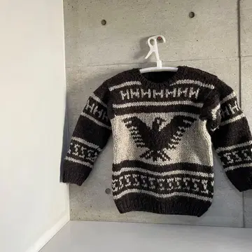 핸드메이드 카우친 스웨터