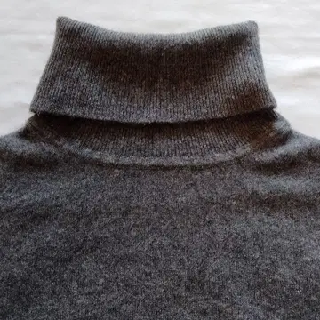 S 사이즈 캐시미어 100% 워셔블 터틀넥 유니클로 그레이