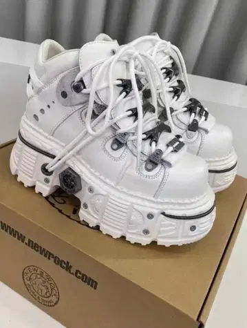 NEW ROCK 통굽 부츠 스니커즈 사이즈 37