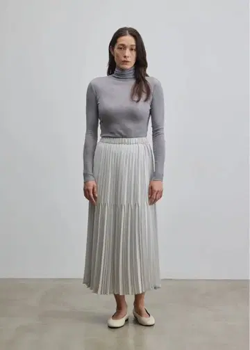 소쥬 플리츠 스커트 L.GRAY