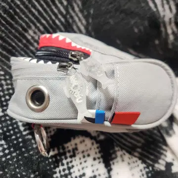 모른크리에이션즈 샤크 파우치 MORN CREATIONS