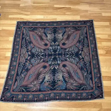 T.J.S.S. 페이즐리 무늬 울 스톨