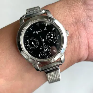 아그네스 베 손목시계