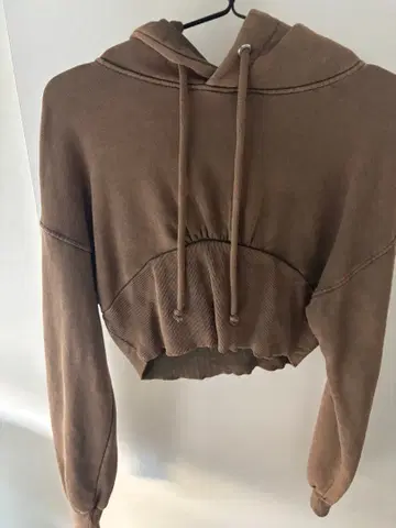 ZARA 상하이 에디션 브라운 크롭 후드티