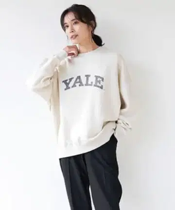 MICA&DEAL 마이카앤딜 YALE 로고 맨투맨