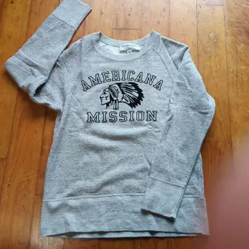 Americana 그레이 트레이닝복