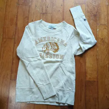 아메리카나 베이지 맨투맨 트레이닝복