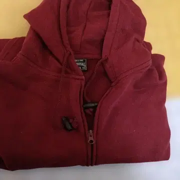 버건디 집업 후드티