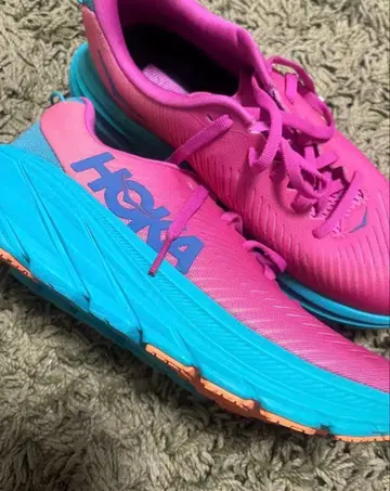 호카 린콘 23.5 미사용