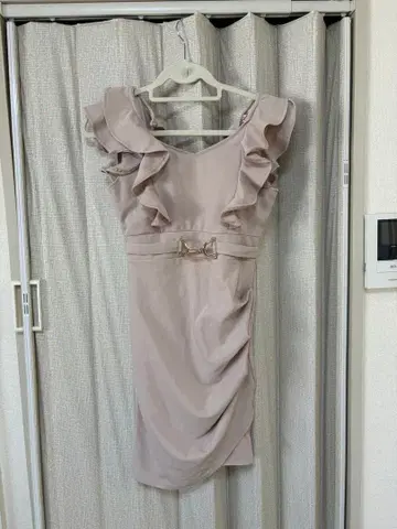 엘레강트 베이지 프릴 드레스