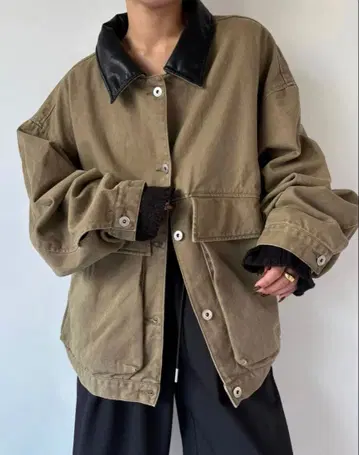 빅 실루엣 헌팅 자켓 베이지