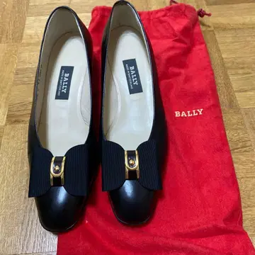 BALLY 블랙 리본 펌프스 37